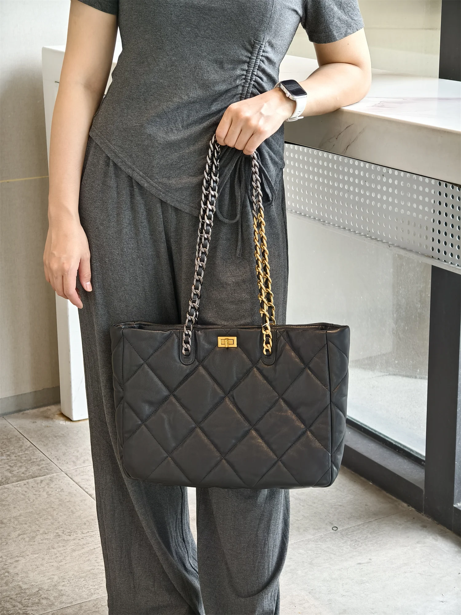 borsa-tote-con-catena-di-diamanti-in-pelle-di-fascia-alta-borsa-a-tracolla-con-tracolla-da-donna-casual-sle-lo-bule-chiusura-con-manico-a-catena-in-metallo