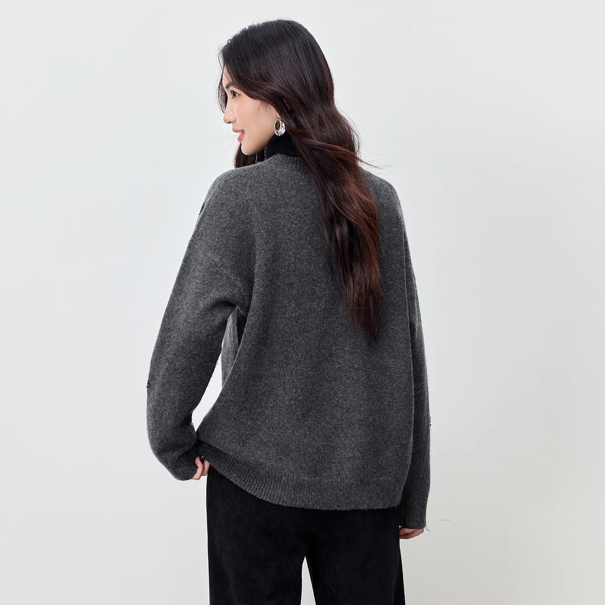 سترات شتوية من SENTUBILA للسيدات مطرزة بالترتر 2025 بلوفرات بأكمام طويلة ورقبة دائرية فضفاضة محبوكة سترات نسائية W54EE3874 #2