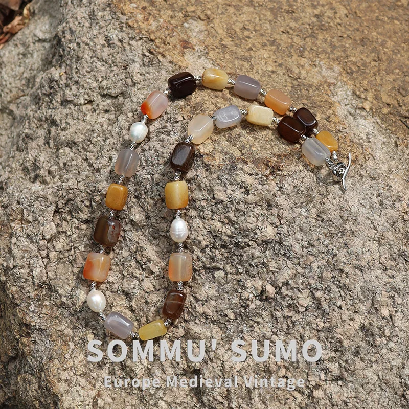 

2024 Spring and Summer New Product Niche Design High Sense Irregular Color Treasure Series Gemstone Necklace
