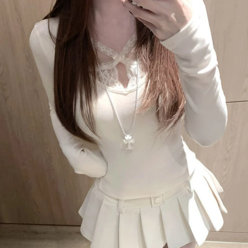 تي شيرت من الصوف الألماني ذو اللون الصلب مقترن بفتاة مثيرة بلون نقي ومربوط بأكمام طويلة لخريف وشتاء 2026 #4