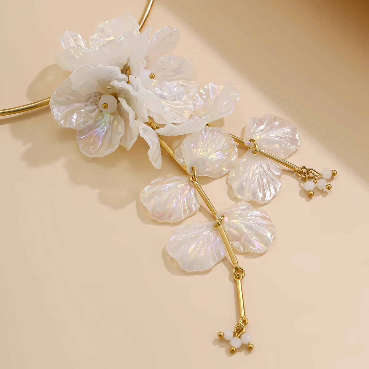 Creative Punk Torques Chain Necklace and White Flower Drop Earrings Set