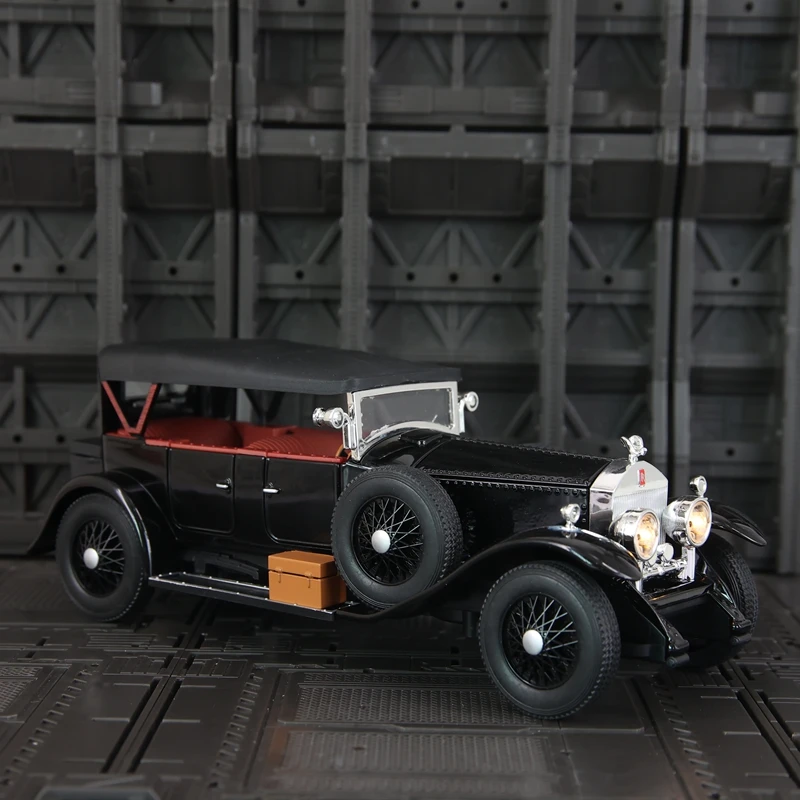 

1:24 alloy car model of 1st generation Phantom classic car acousto-optic steering children's toy door can be opened good quality