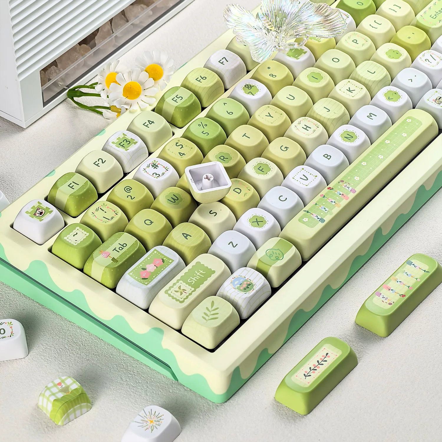 MAIMOOO Light Green Spring Keycap MOA Profile PBT Thermal Sublimation Custom Pastoral Style Cute Keycaps for Mechanical Keyboard