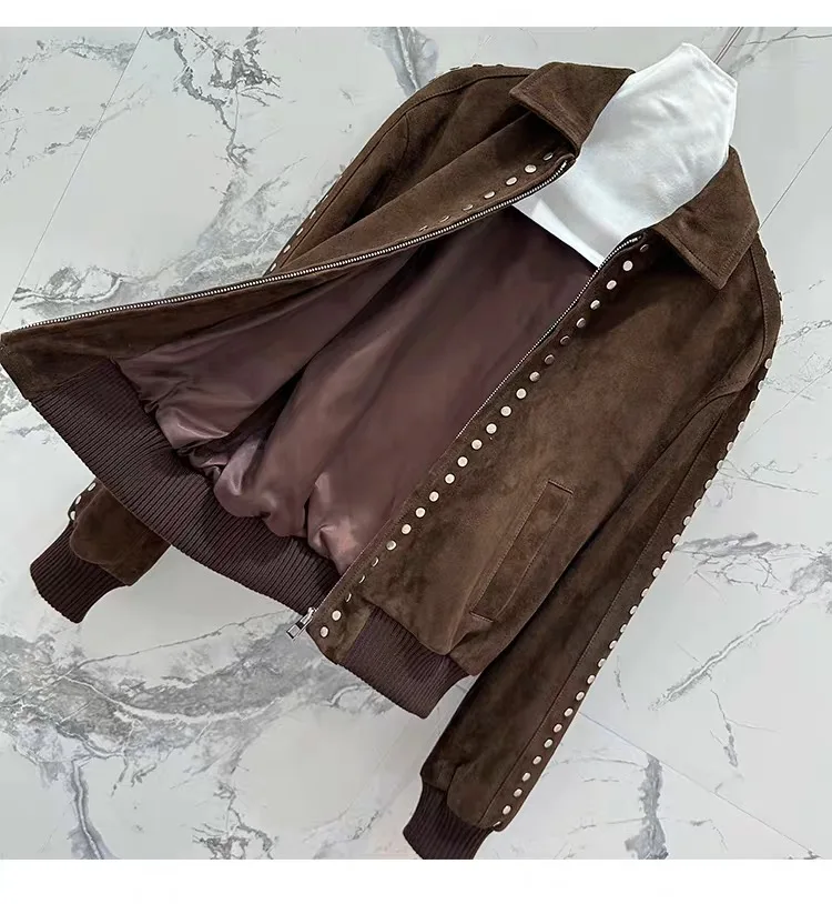 แจ็คเก็ตหนังเด็กหนังนิ่มแท้ของผู้หญิง 2025 สไตล์หมุดย้ําพรีเมี่ยมป้องกันความเย็นวินเทจย้อนยุคแฟชั่นเสื้อ