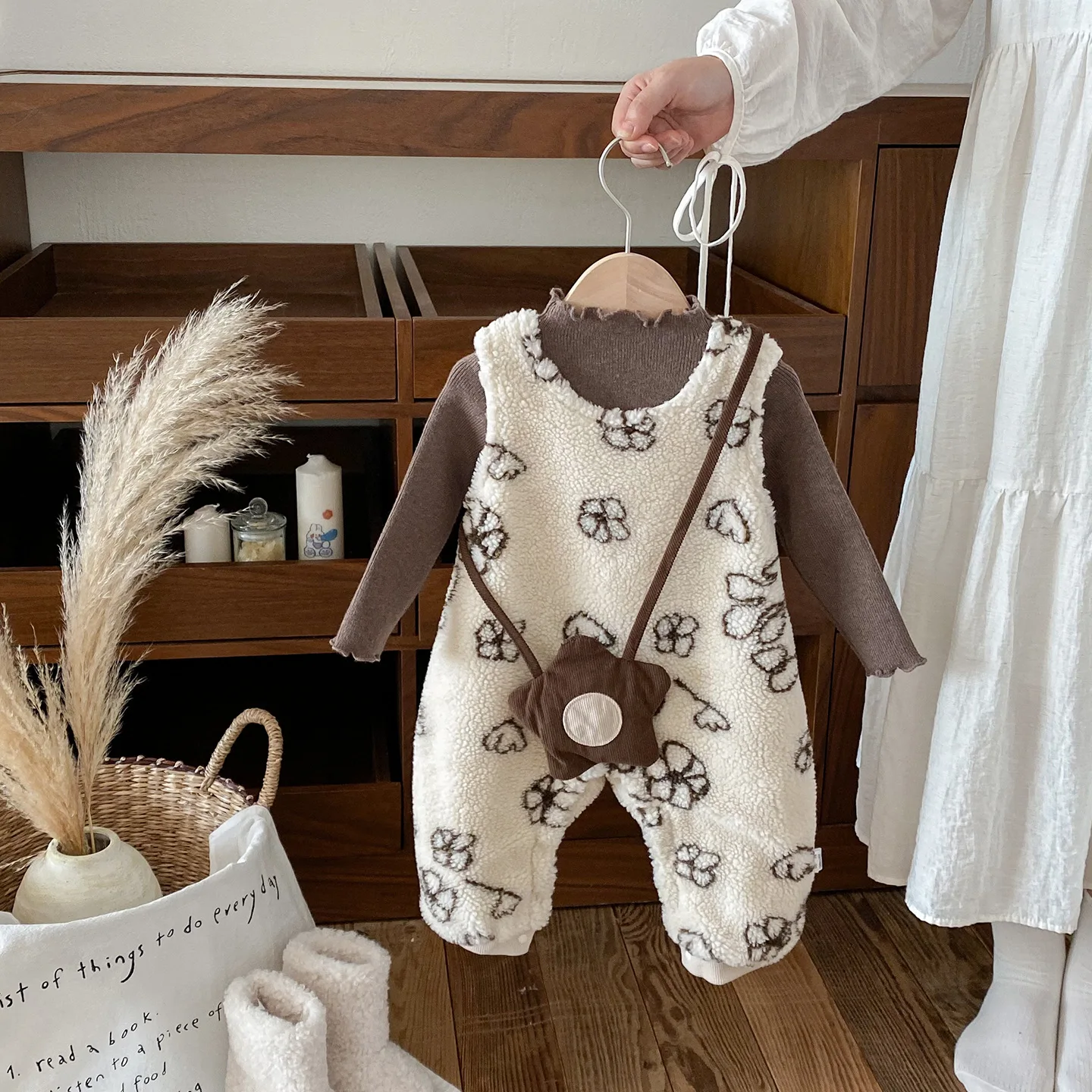 

2025 Winter Toddler Kids Girls 3piece Set Solid Color Thick Warm Sweater+Cartoon Printed Thermal Infant Baby Girls Overalls+bag