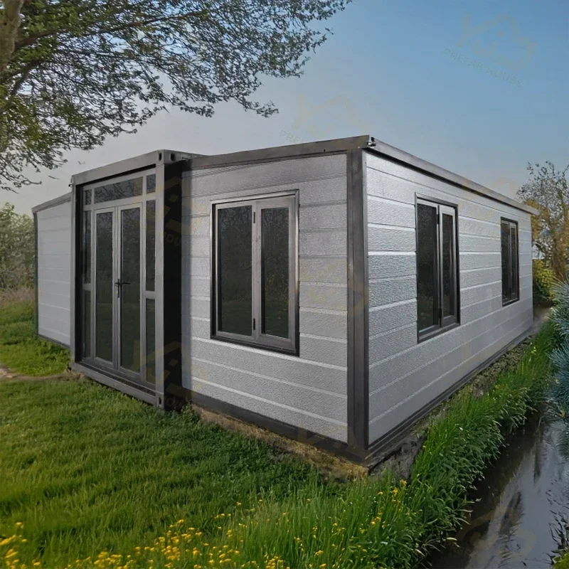 Mobile Container Prefabricated House Modern Coffee Shop Luxury Mobile Prefab Home Store Expandable House With Shower