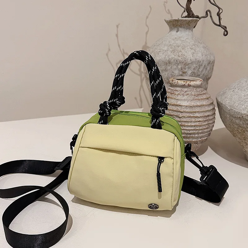 

2025New Fashion Versatile Shoulder Bag for Women, Large Capacity, Lightweight, Simple, Versatile, Multifunctional, Casual Travel
