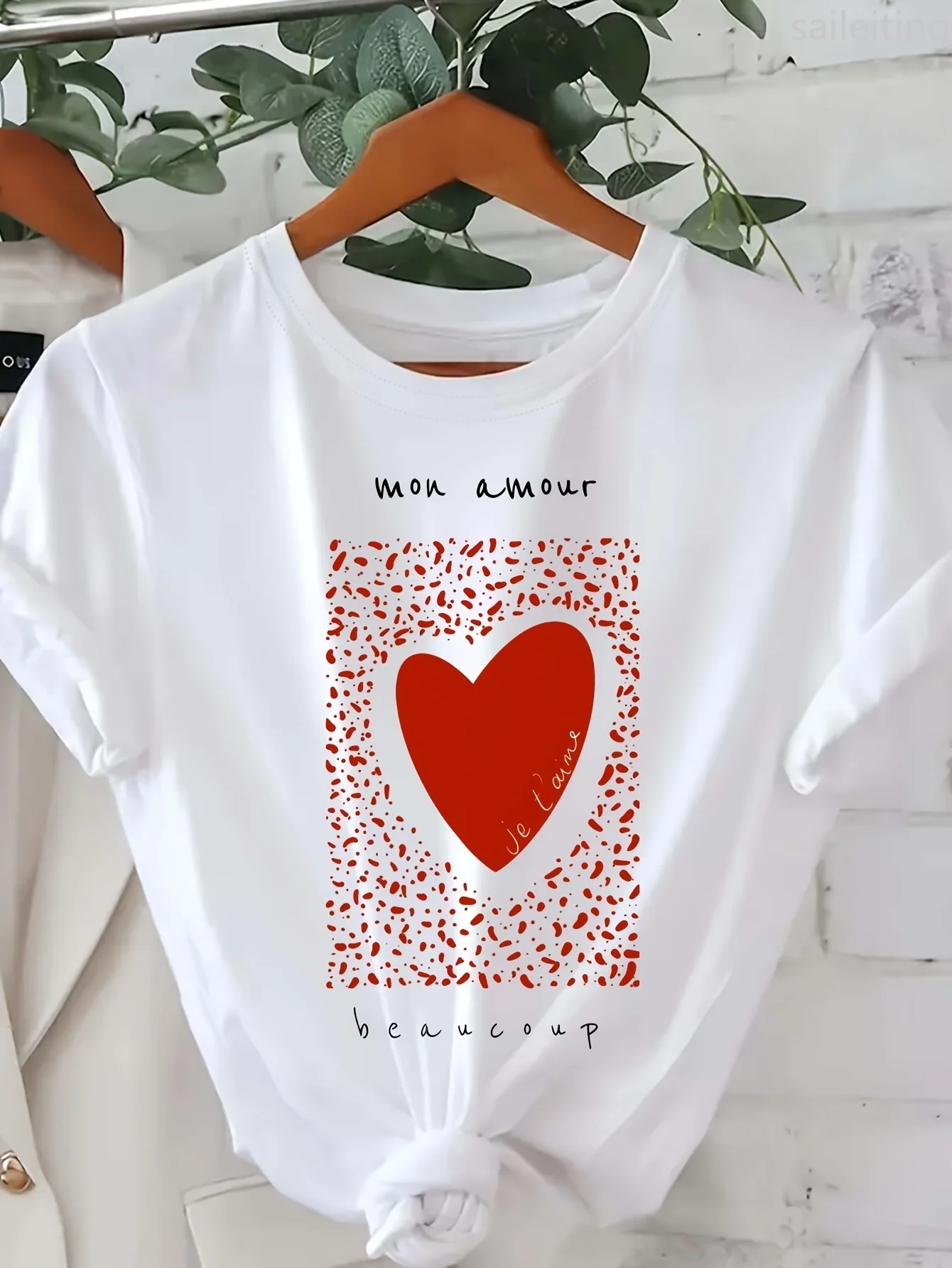 Camiseta de manga corta informal para mujer con estampado gráfico de corazón punteado rojo, ropa de calle Harajuku de manga corta para verano, camisetas