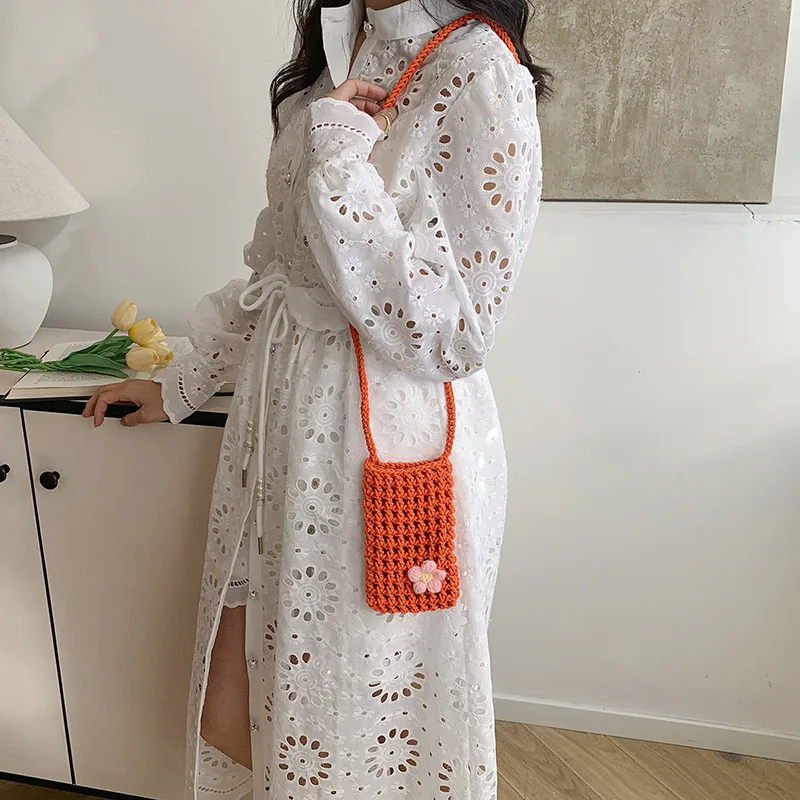 1pcs New Hollow Knitting Multi-purpose Phone Bag Small Item Sundries Lightweight Braided Shoulder Handbag Crossbody Storage Bag view 3