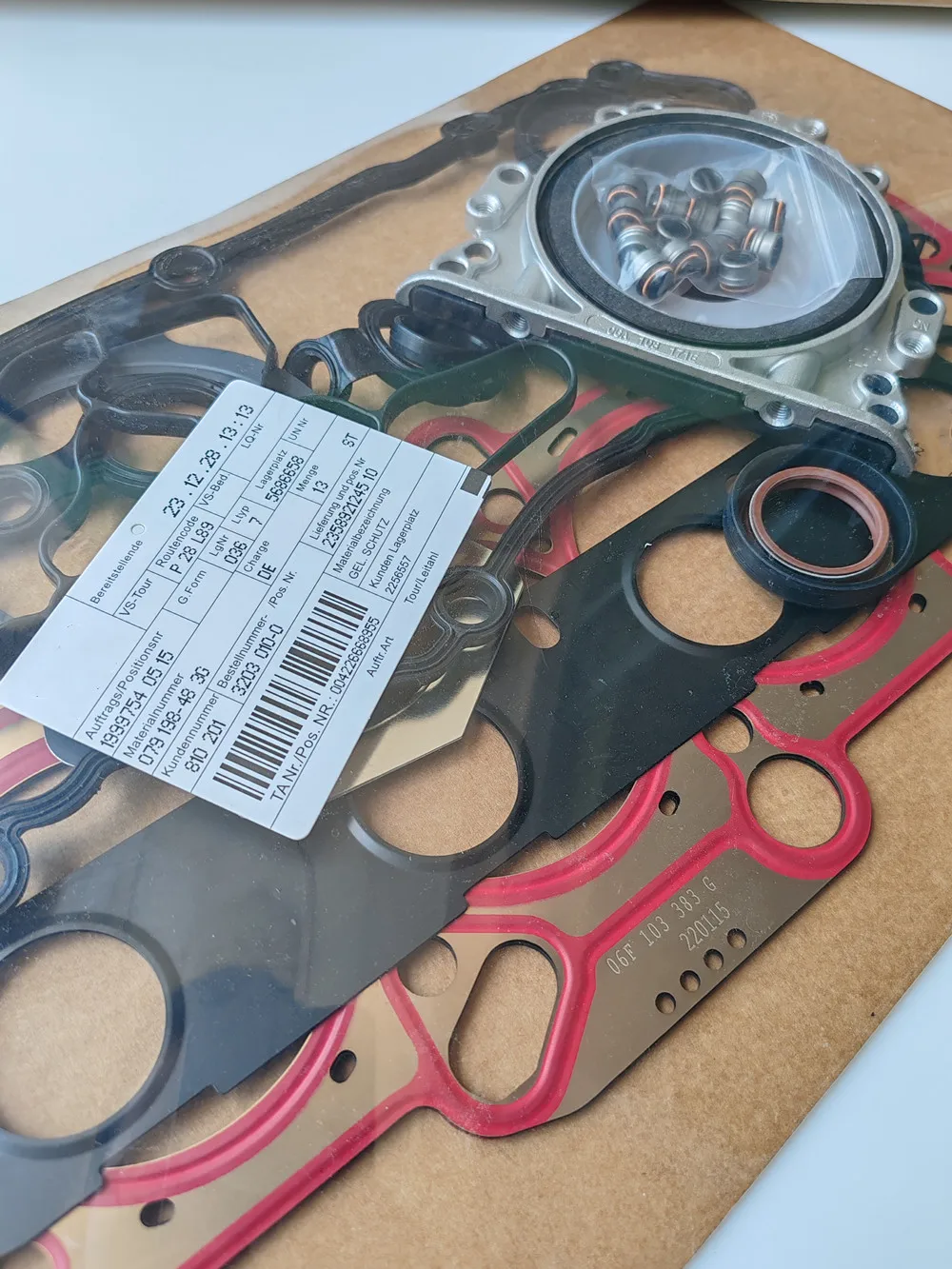 

Genuine OEM EA211 Engine Cylinder Head Gasket For VW Jetta GLi Audi A4 2.0T BPY BWA 06D103383Q 06F103383G 06F103383H 06F103383