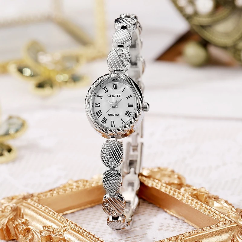 New Mother-of-pearl Bracelet Watch Gold Ladies Watch Female Style Fashion Quartz Watch Temperament Light Luxury Women's Watches