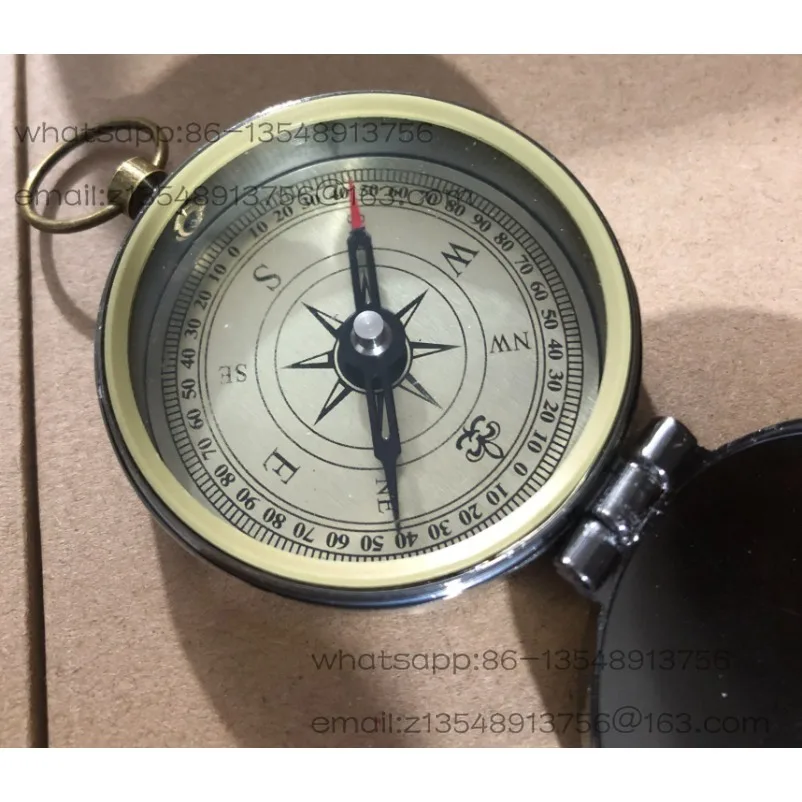 Retro Metal Flip Compass Waterproof Compass High Precision Mountain Camping Outdoor Equipment Pocket Watch Compass