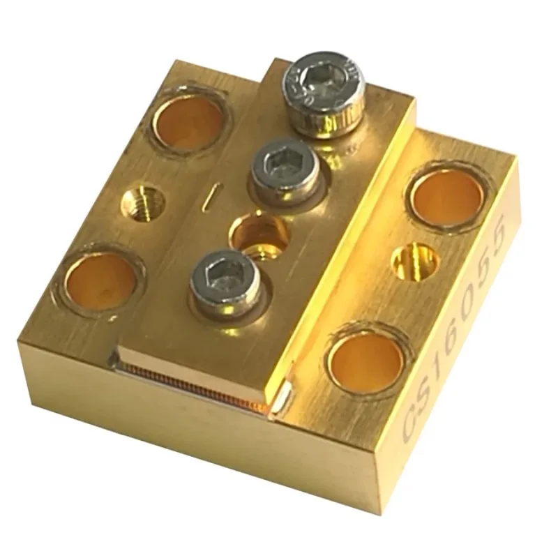 

Лазерный модуль насоса с диодными лазерными полосами и креплением CS 808 нм