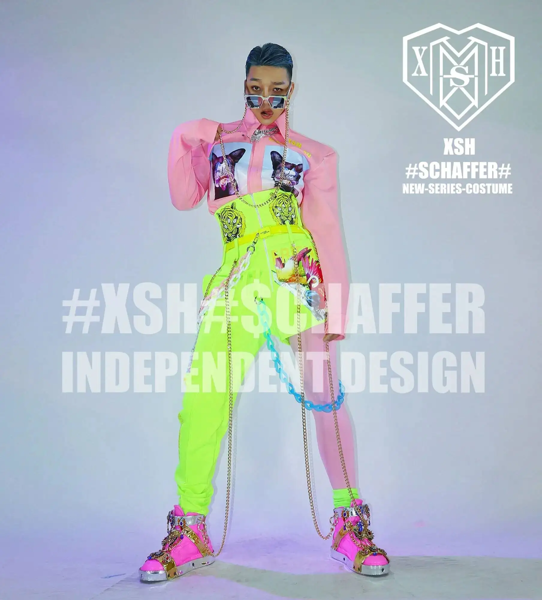 

XSH Heart Set Nightclub Hui Bar Male GOGO Pink Fluorescent Chain Pattern Performance Dress DS Fashion Dressing Set Halloween