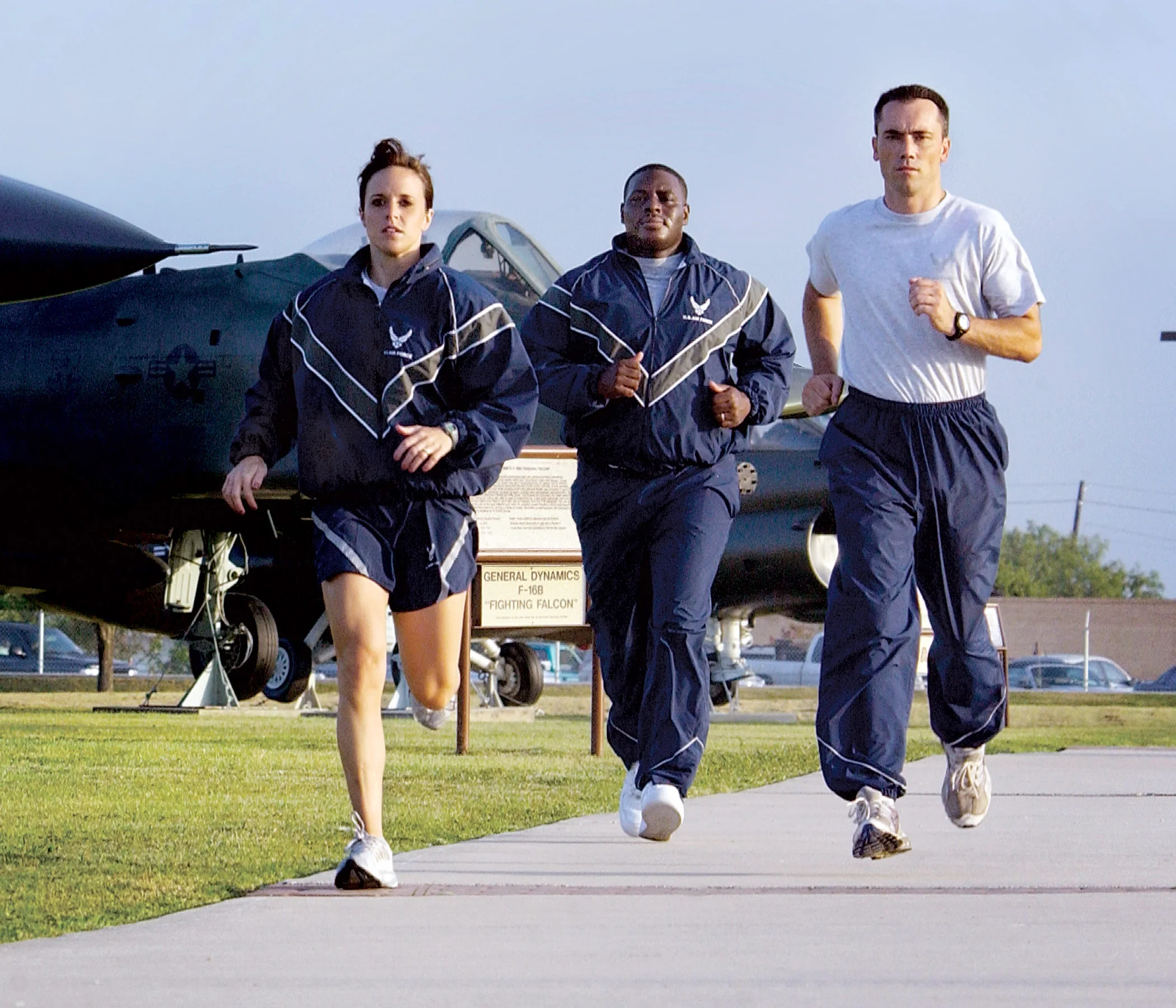 US Air Force IPTU Nylon PT Physical Fitness Training Jacket Team