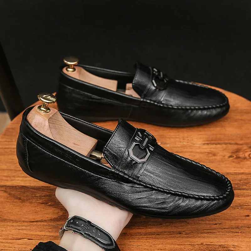 New Fashion Loafers Men Leather Casual Shoes Trend Spring/Autumn Men Luxury Shoes Driving  Breathable Slip-On Solid Men Shoes