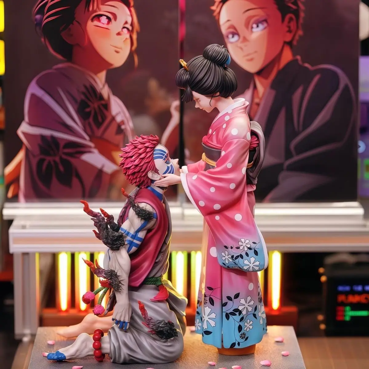 

LK Studio Demon Slayer Love Snow Aiwaza Anime figures scene can be Move 27cm/10.62Inch PVC Action Wild Battle Toys Gifts