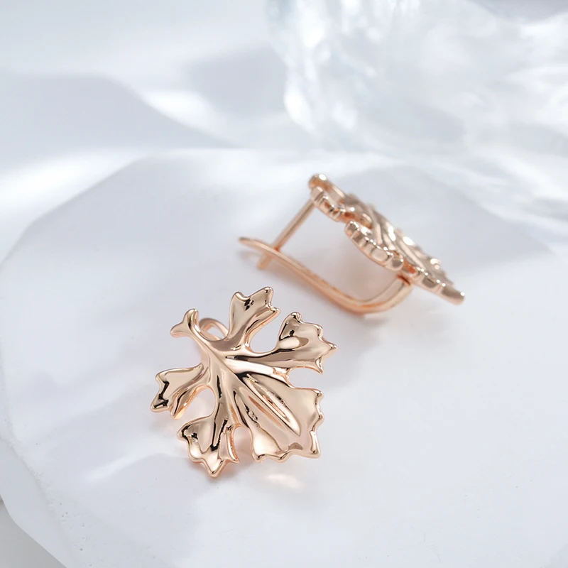 Wbmqda Unique Maple Leaf Shape Pendant Necklace Dangle Earrings For Women 585 Rose Gold Color Daily Matching Fine Jewelry Sets