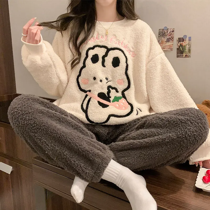 

Pajama Adult Sets Women Daily Basics Microfiber Sleepwear Simple Practical Design Crew Neck Three Quarter Sleeve Capri Pants All