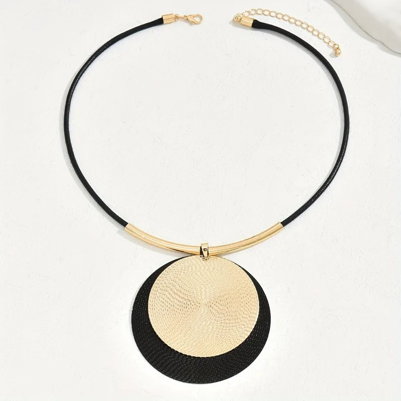 Geometric Pendant Necklace Versatile Stitching Exaggerated Banquet Party Queen-Inspired Jewelry Decoration for Formal Occasions