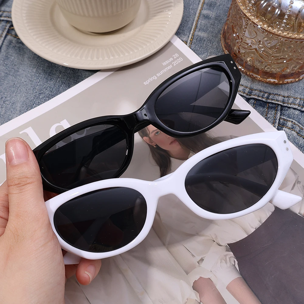 New Korean Vintage Small Cat Eye Eyewear Fashion Sunglasses for Women Men Sun Protection Glasses Beach Outdoor Shopping Triping