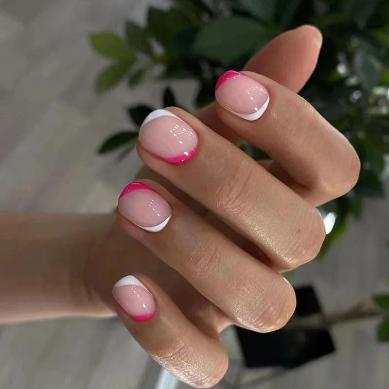 24枚入り パープル プレスオンネイルセット シャイニーパウダーデザイン フルカバーネイルチップ シンプルライン つけ爪 ネイルアート ウェアラブル フェイクネイル 完成品