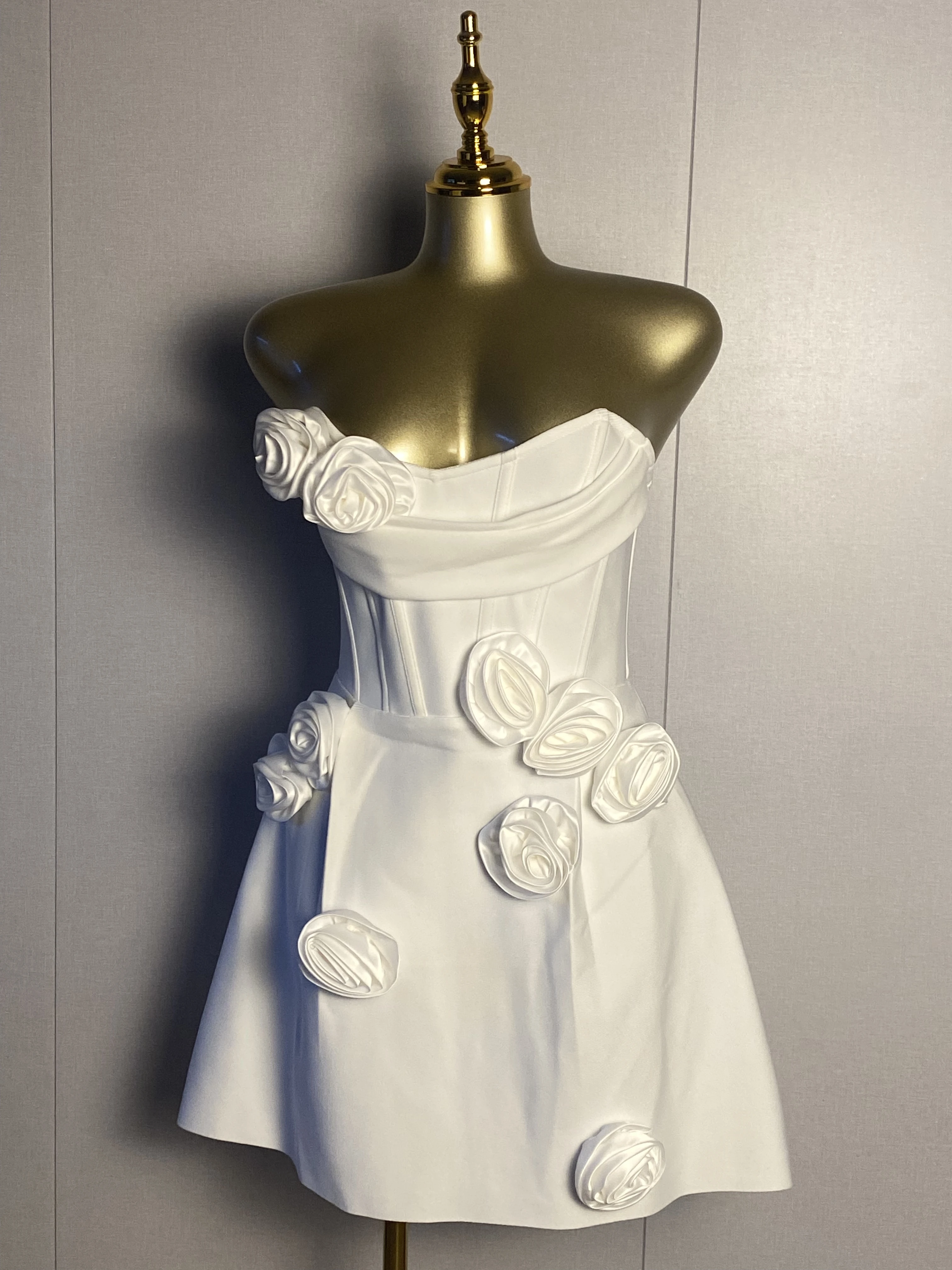 

New Women Sexy Strapless 3D Flowers White Midi Bodycon Dress 2025 Elegant Evening Club Luxury Birthday Party Dresses