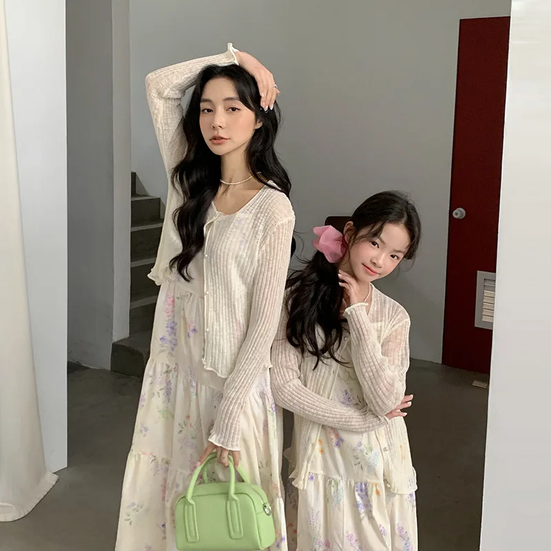 

2026 Summer Mommy And Me Matching Dresses Floral Print Cami Tiered Maxi Dress & Cardigan 2PCS Set For Mom And Daughter