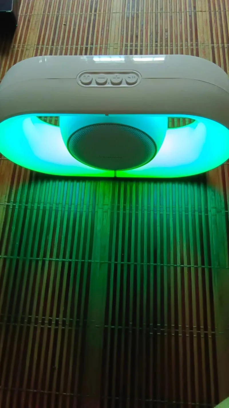 

Беспроводная мини-портативная колонка с RGB-подсветкой, мощным басом и слотом для TF-карты, для использования на улице