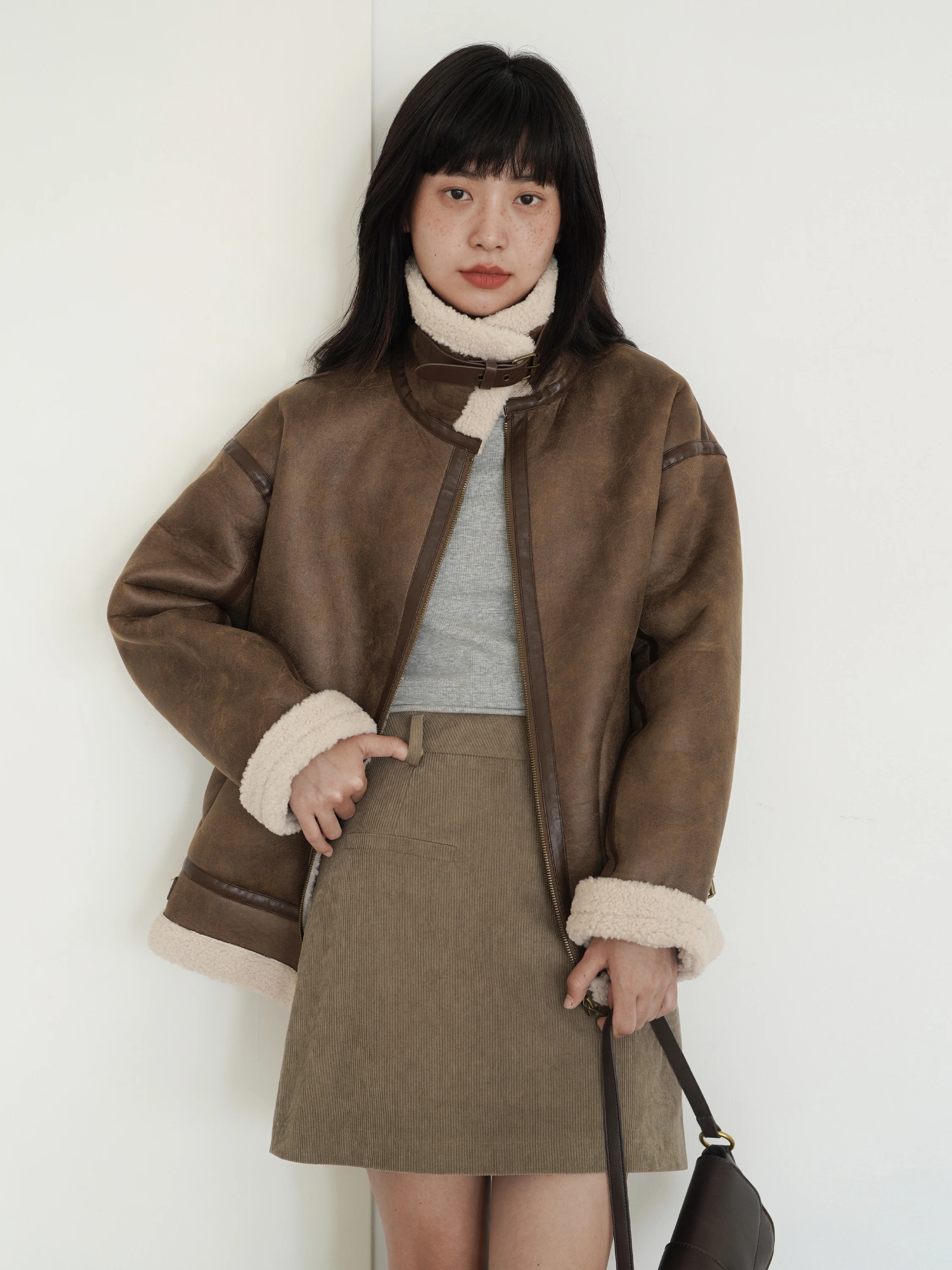 EIGHTHMONTH レディース スエード ジャケット ラムファー裏地付き ルーズ 冬用アウター 通勤 スリーブ ロング スリーブ ポリエステル生地コート