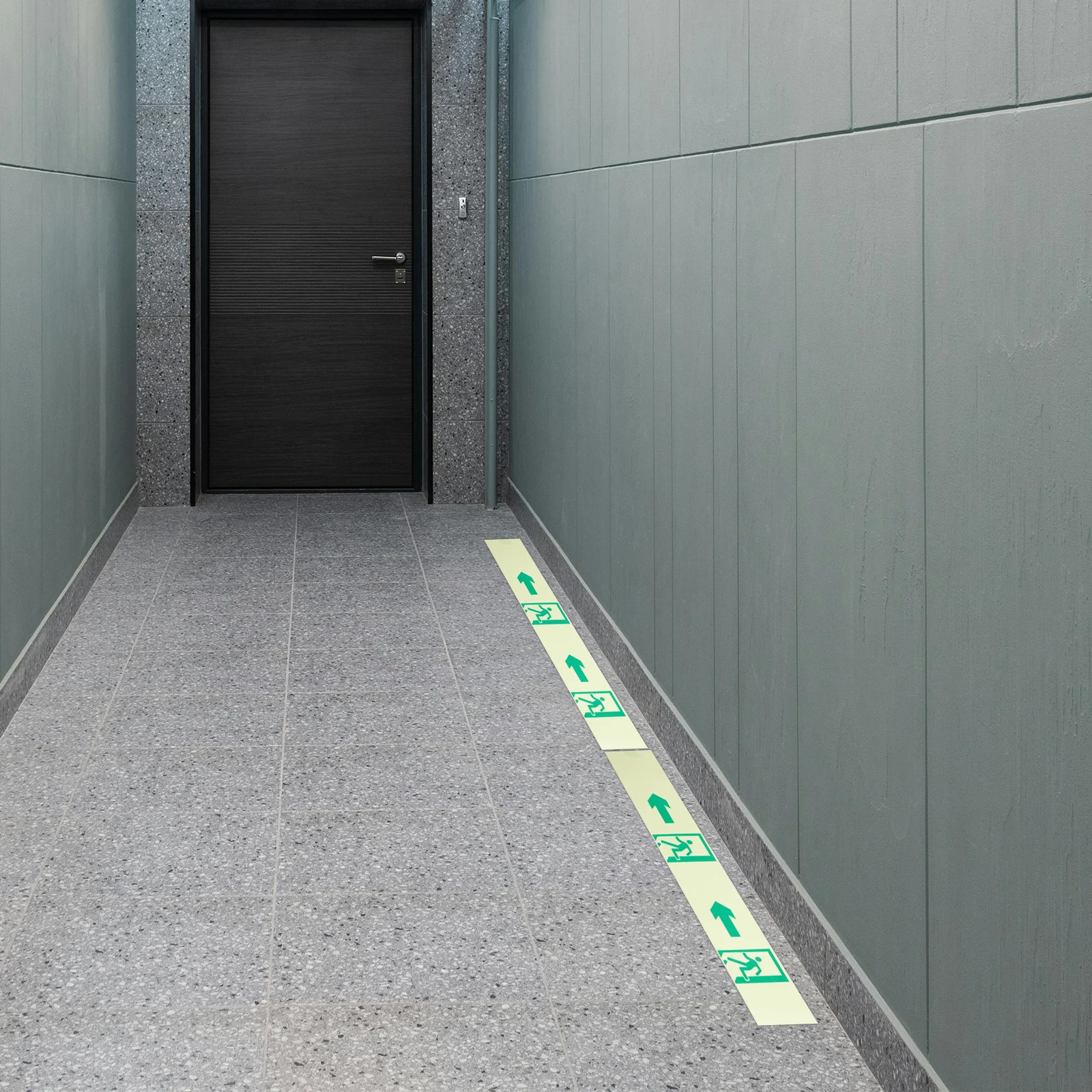 

1 Roll Night Glow Tape Self-Illuminating Safety Path Warning Sticker For Hallway Escape Route Luminous Facility Direction Decal