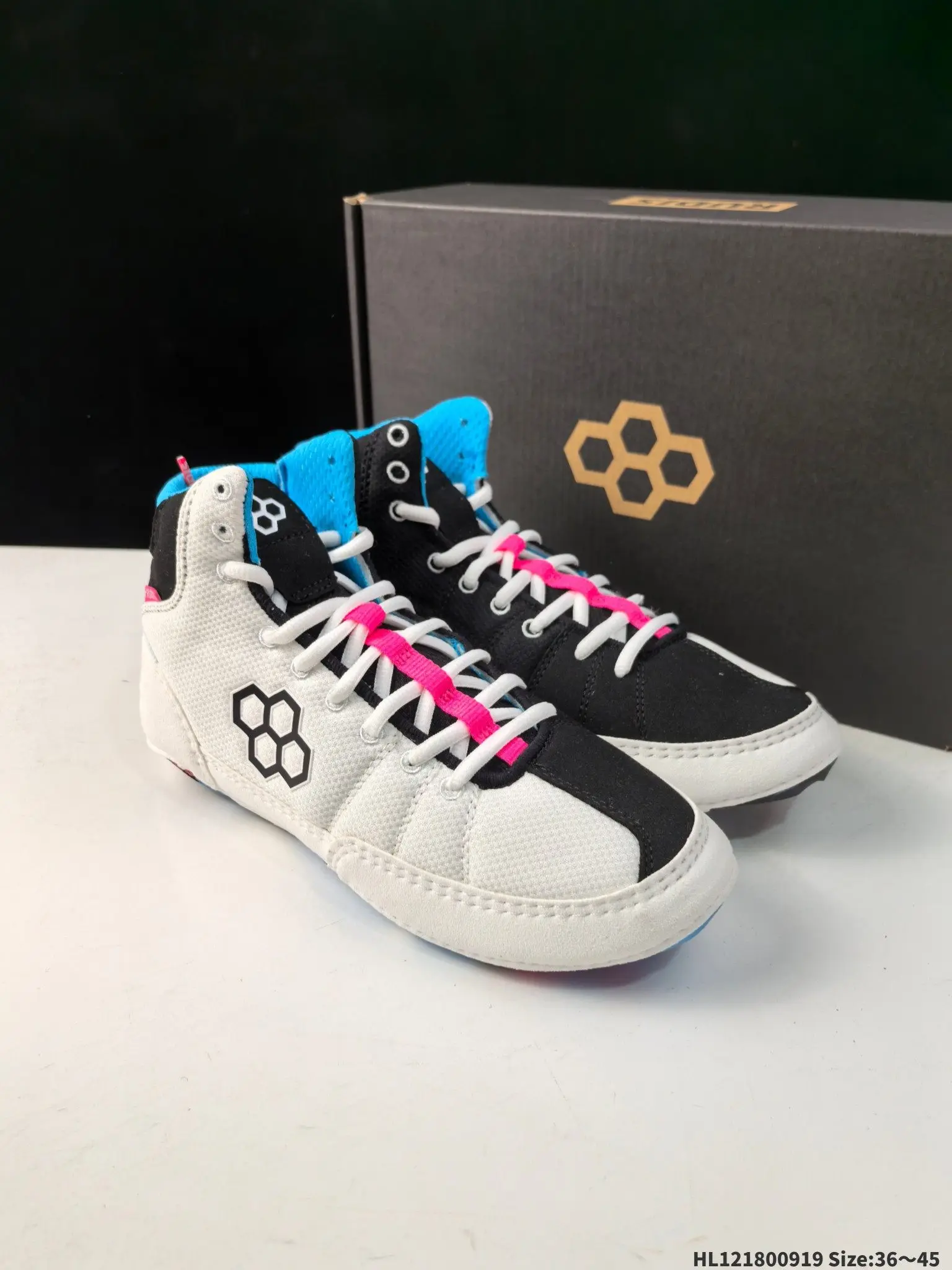 

New Wrestling Boots Designer Boxing Shoes for Men and Women Breathable Combat Shoes for Big Boys' Fitness Training