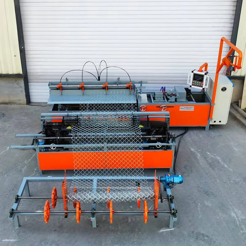 Picture 4: Fully Automatic Gate Diamond Making Chain Link Fence Machine