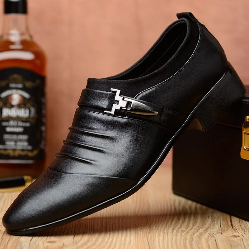 2023Classic Men Dress Shoes Slip on Black Leather Shoes for Men Plus Size Point Toe Business Casual Men Formal Shoes for Wedding