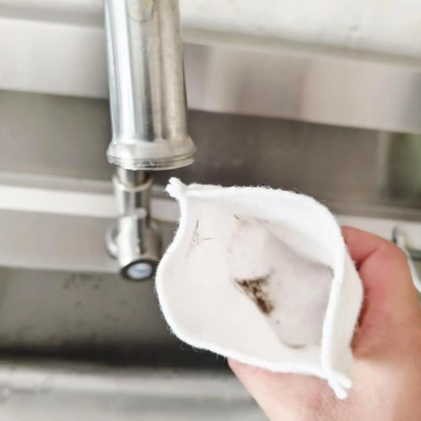 20Pcs Faucet Filter Cotton Bag Portable Splash-Proof Universal Cleaner Cover Kitchen Filter Faucet Bag for Bathroom Kitchen Sink