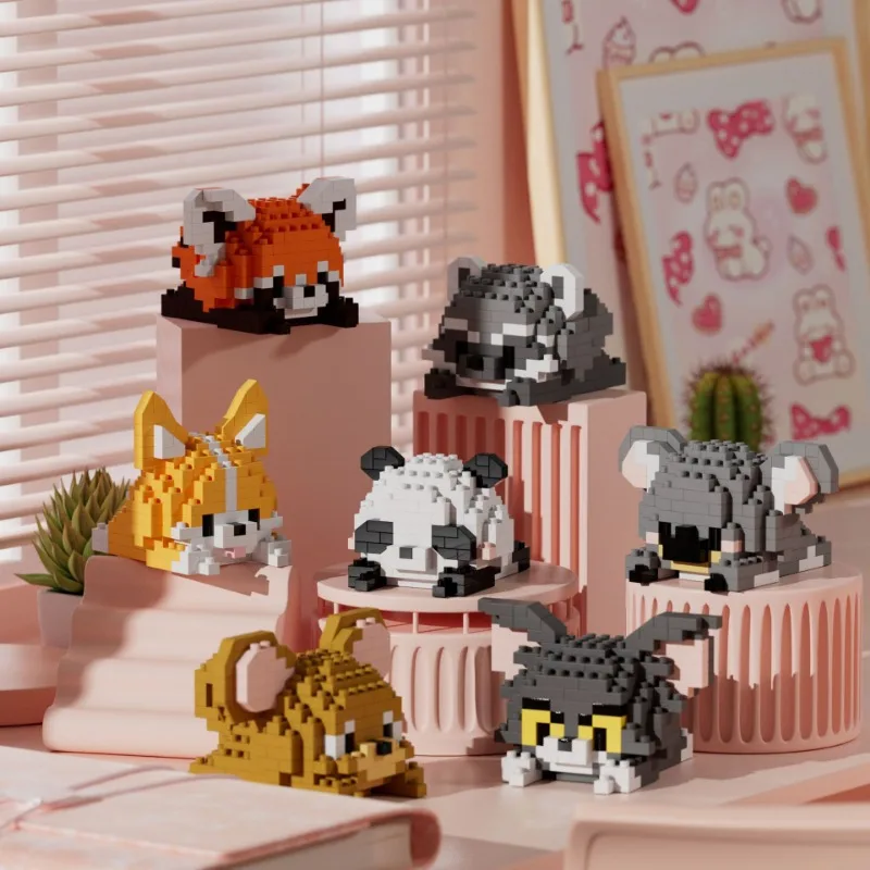 MINISO Disney Sanrio Block Toys, personajes de Anime de dibujos animados, modelo de construcción de partículas pequeñas, regalos al por mayor para niños