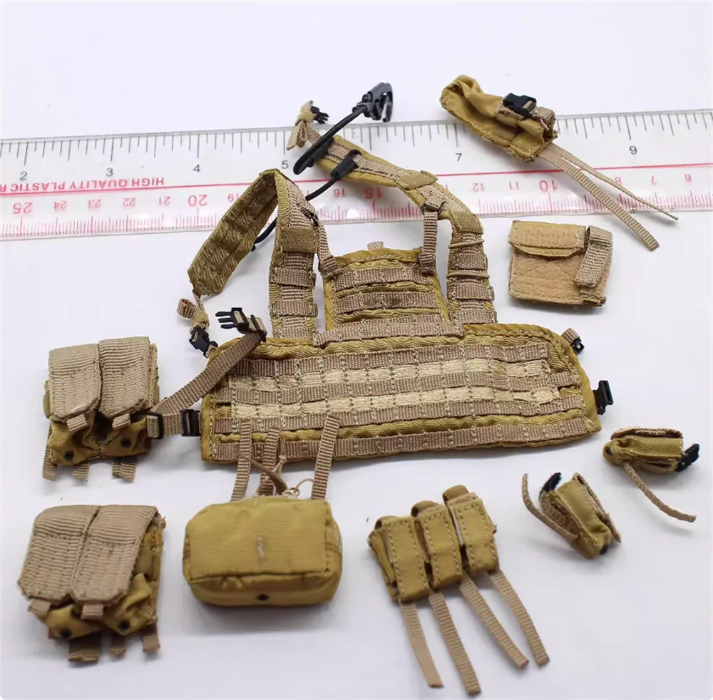 

DAMTOYS DAM 78084 1/6 Backpack Medic Bags Pouch Accessories For Doll