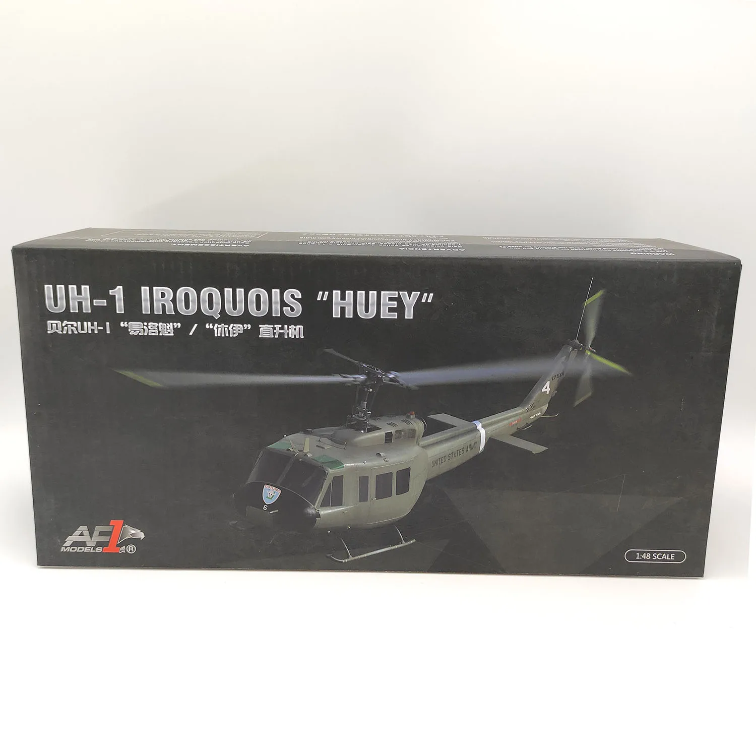 Diecast AF1 1/48 escala American UH-1 Huey helicóptero aleación avión modelo coleccionable juguete para regalo exhibición de recuerdo