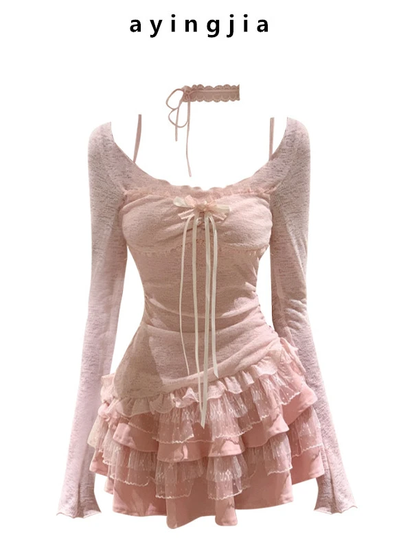 

Комплект из вязаного топа с кружевными бретелями и пышной юбки-кейк с высокой талией для женщин: весенний, омолаживающий, стройнящий, А-силуэт