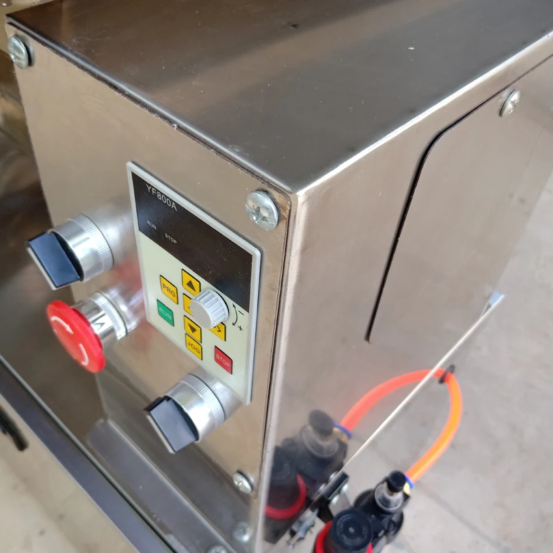 Picture 7: Industrial Automatic Dough Cutter And Rounder Pizza Dough Roller Cutting Machine Bread Making Machine