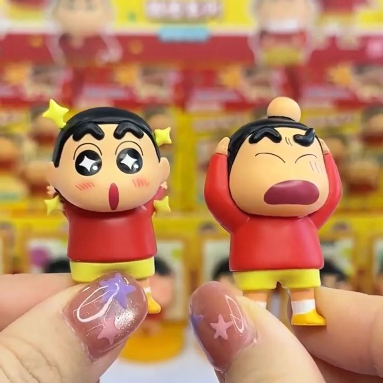 JANDOOM Original Anime Crayon Shin-Chan Figur Lustige Serie Blind Box Crayon Shin-Chan Desktop-Dekoration Sammlerstück Geschenke