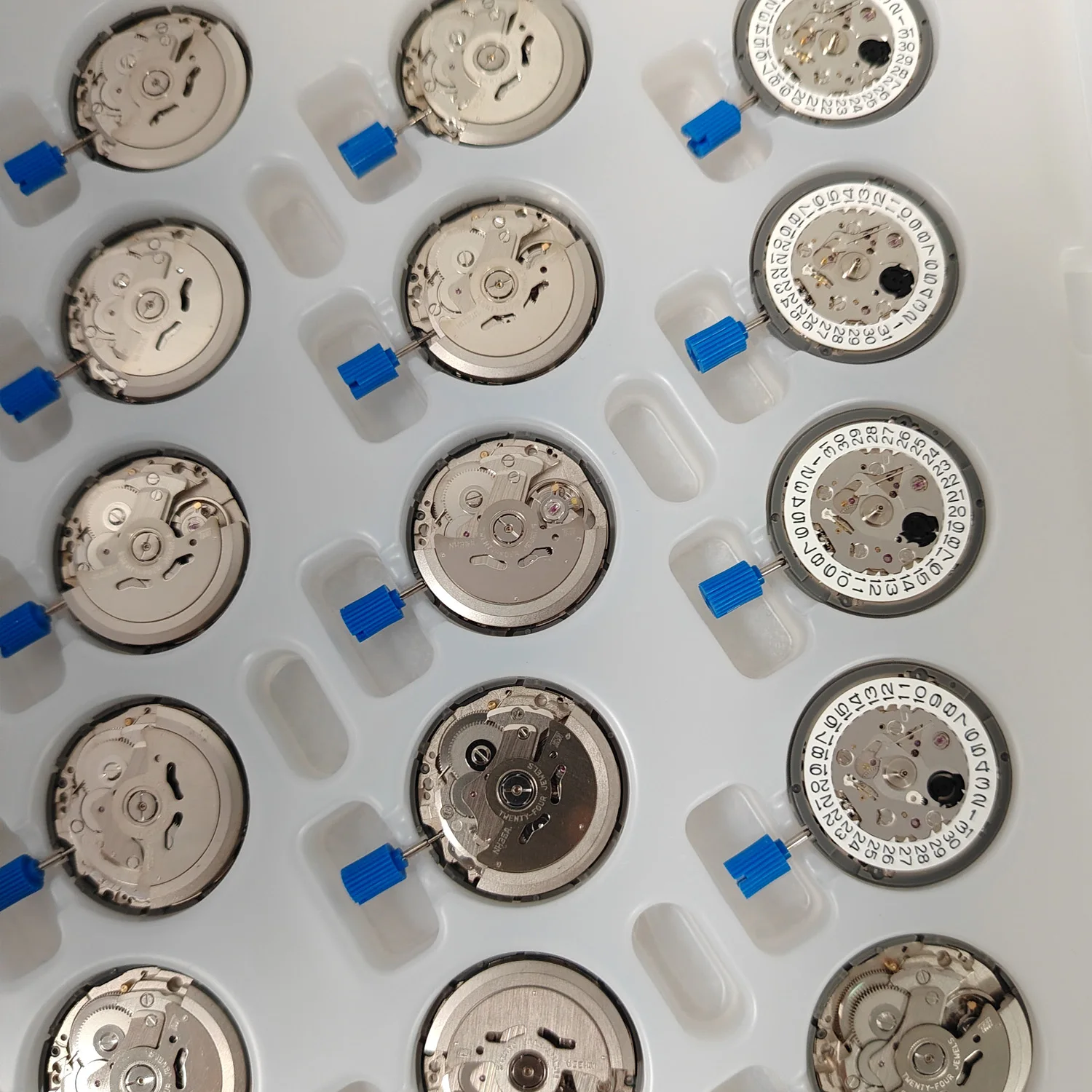 White Calendar NH35A Watch Movement Automatic Mechanical Movement 3 O'clock Position NH35A Movement Watches Repair Tool