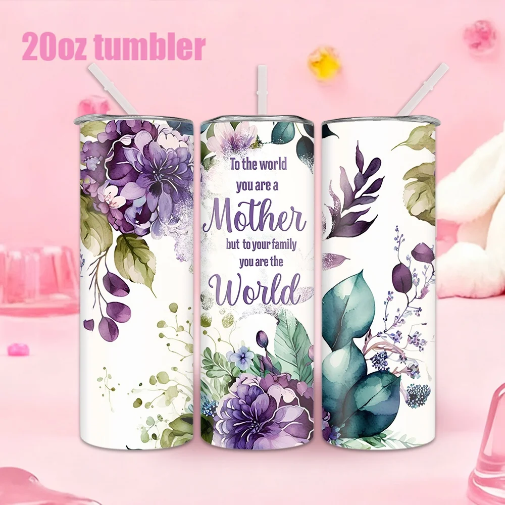 1 Stück 20oz Trinkflasche mit Strohhalm, isolierter Edelstahl-Wasserbecher mit lila floraler MOM-Beschriftung und grüner Blatt-Dekorationsbeschriftung.