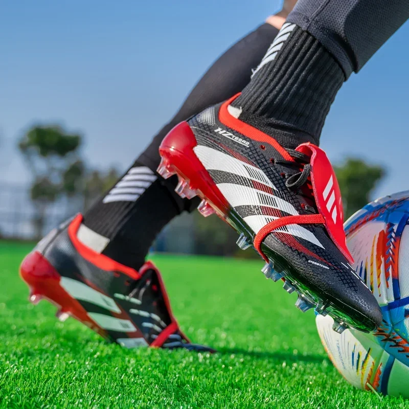 

New Men Football Field Boots Society Cleats Soccer Shoes Casual Cleats Comfortable Professional Non Slip Football Shoes Tenis