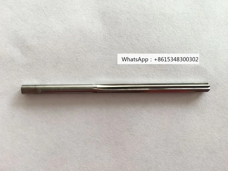 

Valve guide reamer made of durable hard alloy, special model