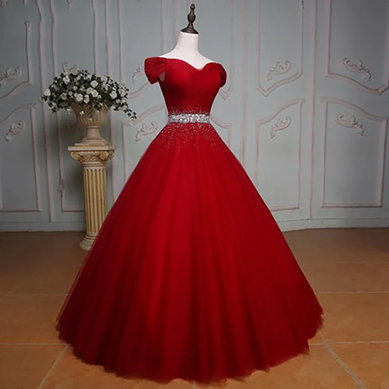 

Red Vintage Ball Gown Quinceanera Dresses Tulle Sequins Prom Birthday Gowns Vestido De 15 Anos Robes De Soirée Abenkleider