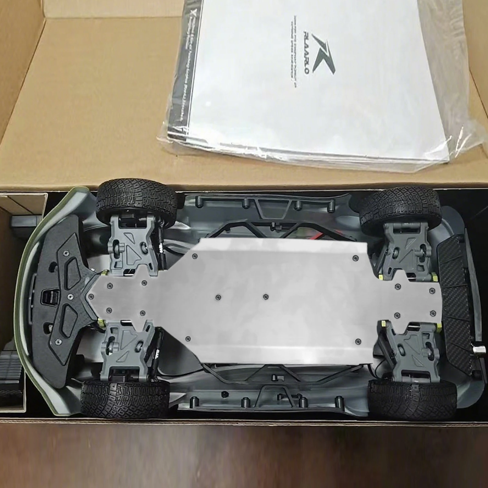 Armadura de chasis de acero inoxidable para modelo de coche de rally Rlaarlo XTS F10, armadura inferior de chasis resistente a los arañazos