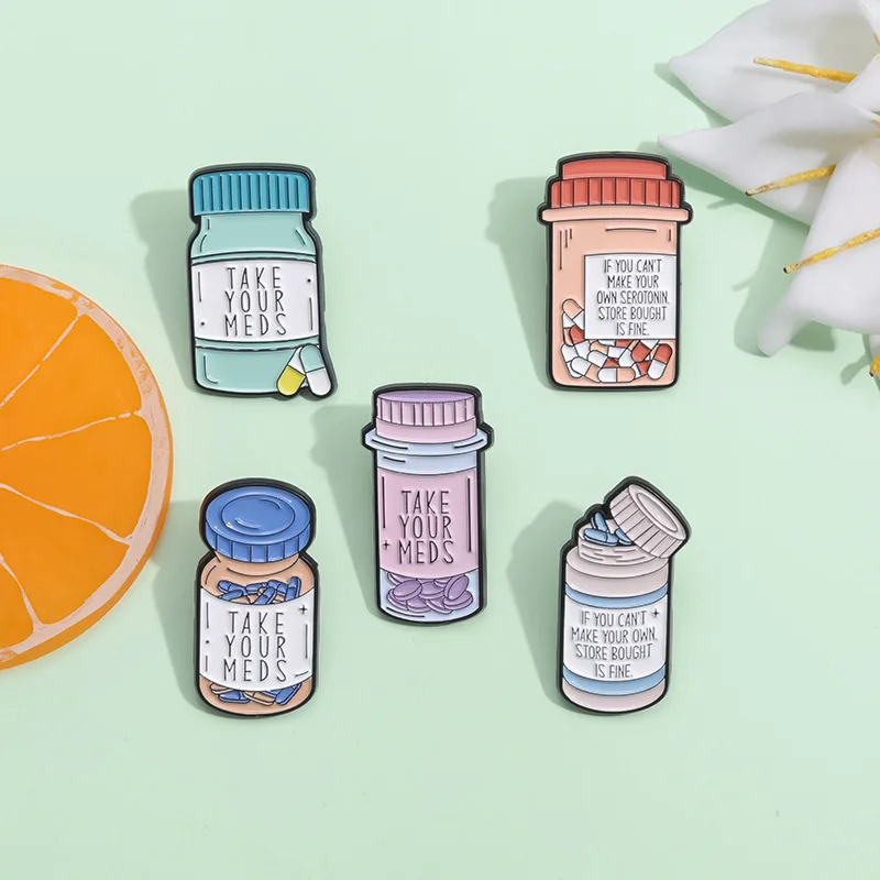 Creative Trendy Cartoon Heart Band-Aid Metal Enamel Brooch Syringe Pill Badge Doctor Nurse Cute Lapel Jewelry Accessories Gift