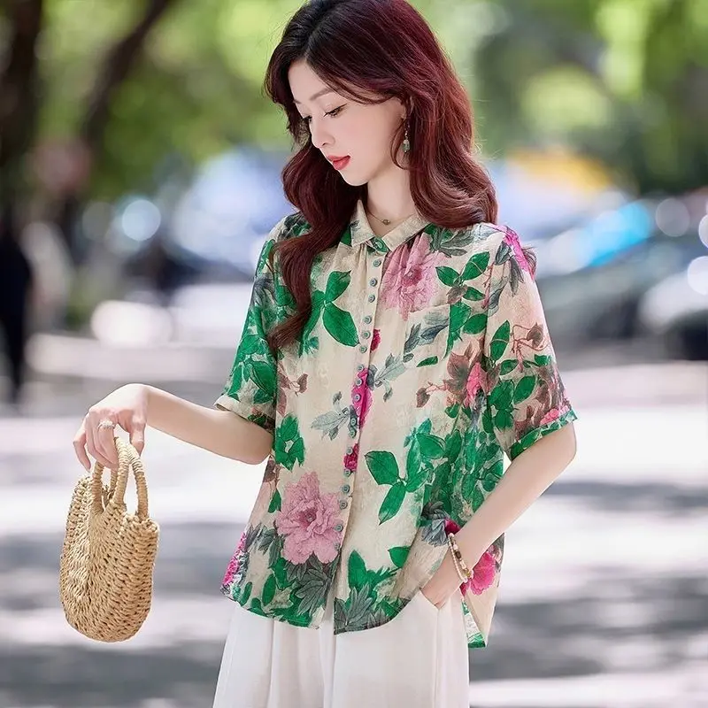 

Women's Vintage Print Button Floral Blouse Summer New Loose Slim Mother Top