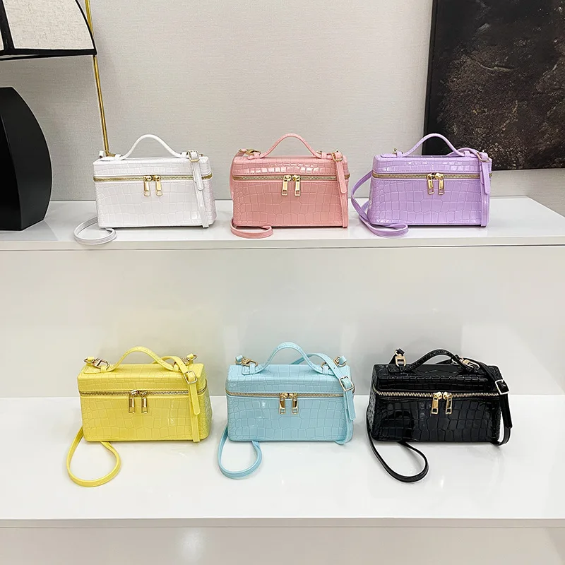 

2025 New Women's Crocodile Pattern PVC Jelly Bag College Girls Square Box Shoulder Bag A dulty Mini Handbag Crossbody Bag Female